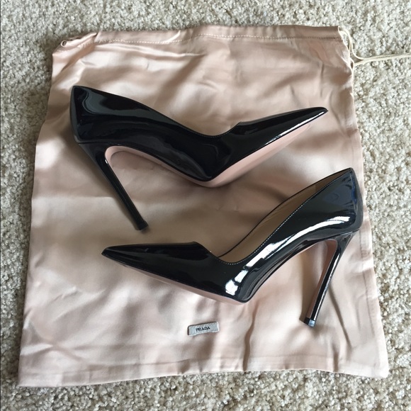 BNIB authentic Prada patent black heels size 35.5 - Picture 5 of 8